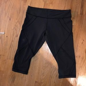 LuluLemon cropped leggings